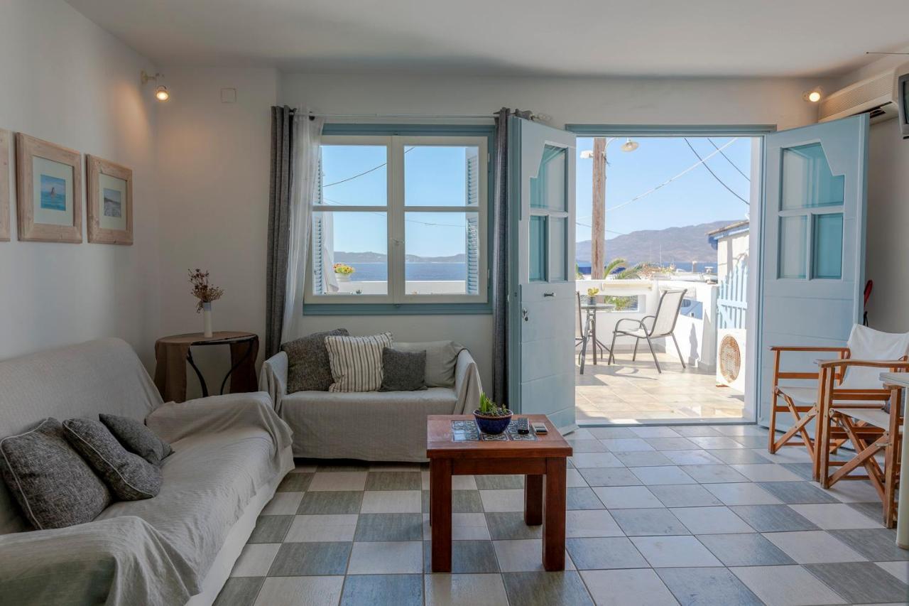 Emily'S Suites Adámas Eksteriør bilde