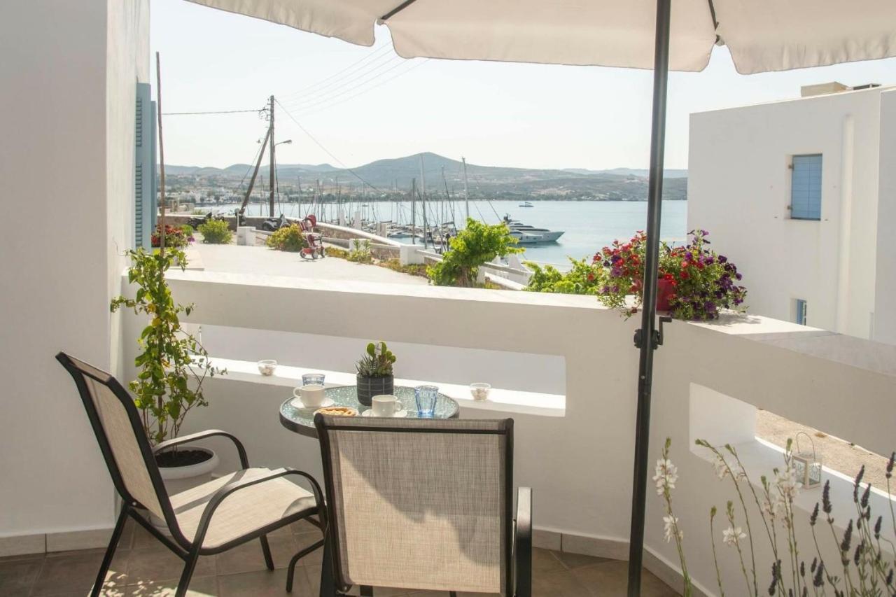 Emily'S Suites Adámas Eksteriør bilde